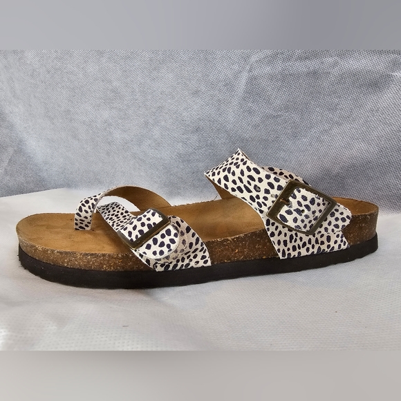 Cheetah print Mountain Sole women's sandals (size 8) - Picture 2 of 9